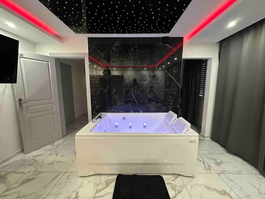 שילטיגהיים Cozy Rental Spa מראה חיצוני תמונה
